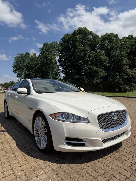 2011 Jaguar X351 XJ - Image 2 of 20