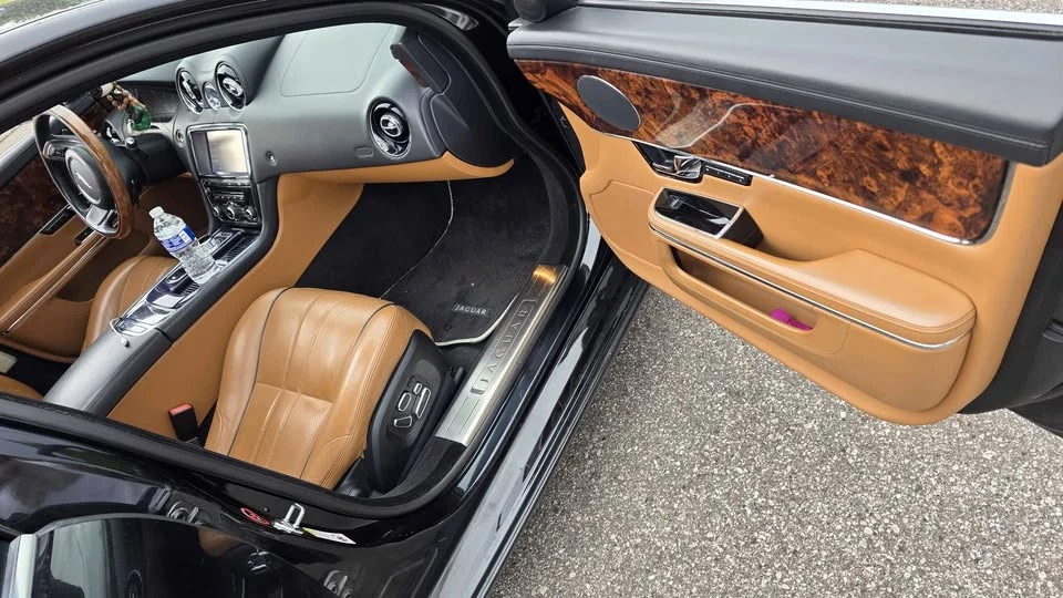 2011 Jaguar X351 XJ - Image 8 of 12