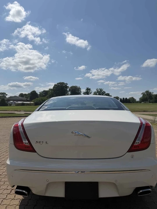 2011 Jaguar X351 XJ - Image 8 of 20