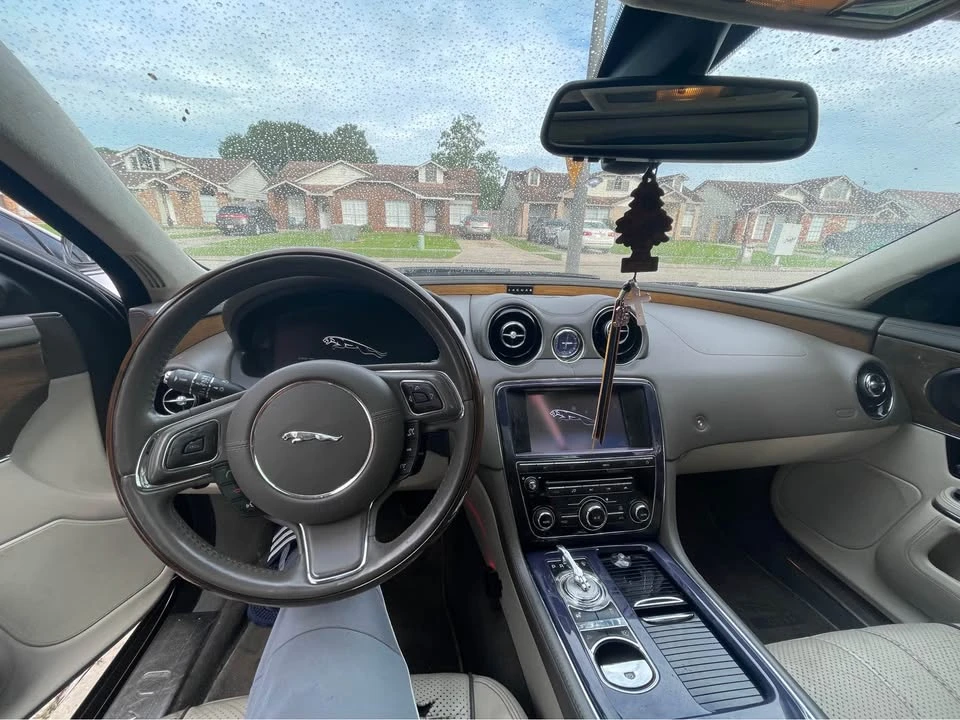2011 Jaguar X351 XJ - Image 13 of 16