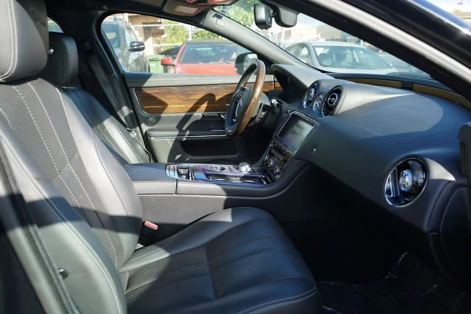 2011 Jaguar X351 XJ - Image 13 of 20