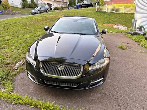 2011 Jaguar XJ XJL Ultimate Sedan 4D