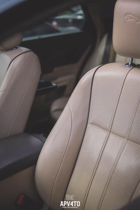 2011 Jaguar X351 XJ - Image 5 of 10
