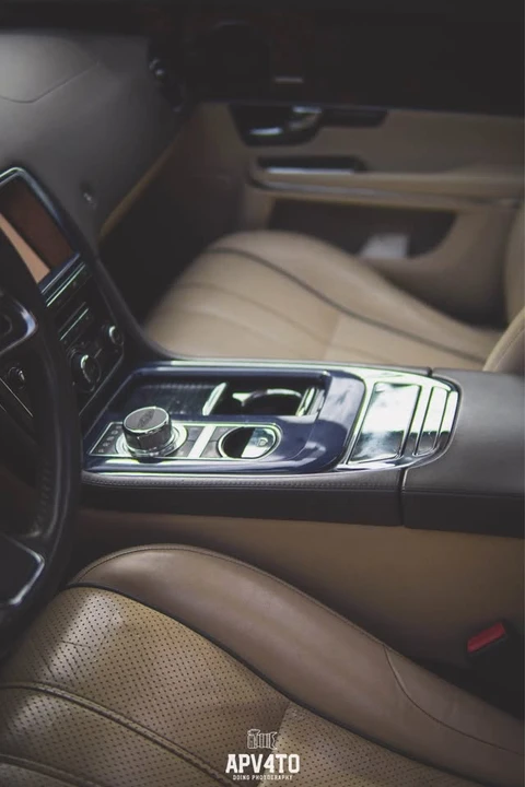 2011 Jaguar X351 XJ - Image 3 of 10