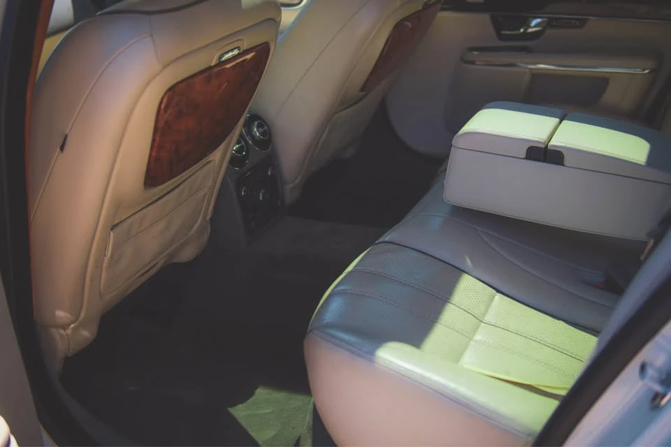 2011 Jaguar X351 XJ - Image 9 of 10