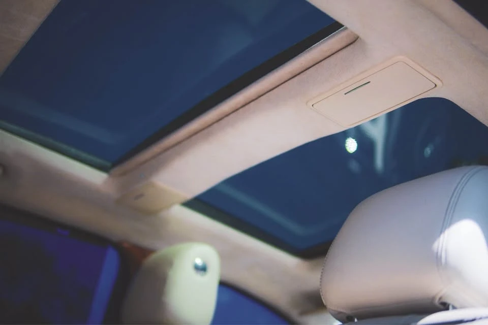 2011 Jaguar X351 XJ - Image 7 of 10