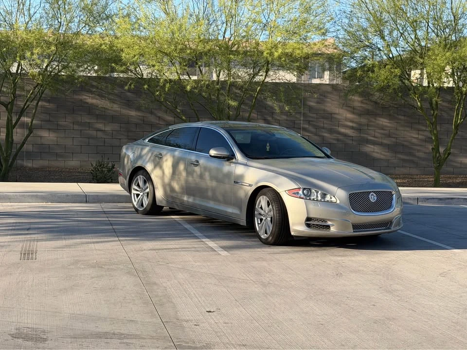 2011 Jaguar X351 XJ - Image 4 of 13