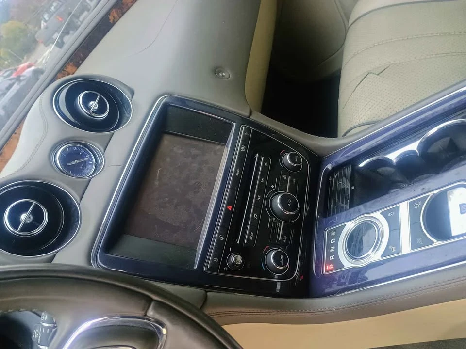 2011 Jaguar X351 XJ - Image 7 of 7