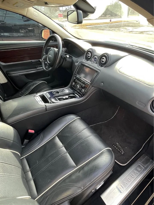 2011 Jaguar X351 XJ - Image 12 of 16