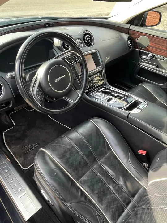 2011 Jaguar X351 XJ - Image 9 of 16