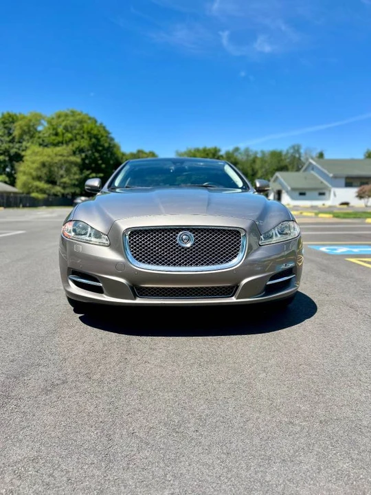 2011 Jaguar X351 XJ - Image 6 of 10