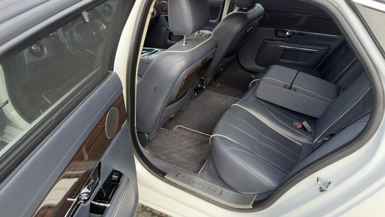 2011 Jaguar X351 XJ - Image 11 of 12
