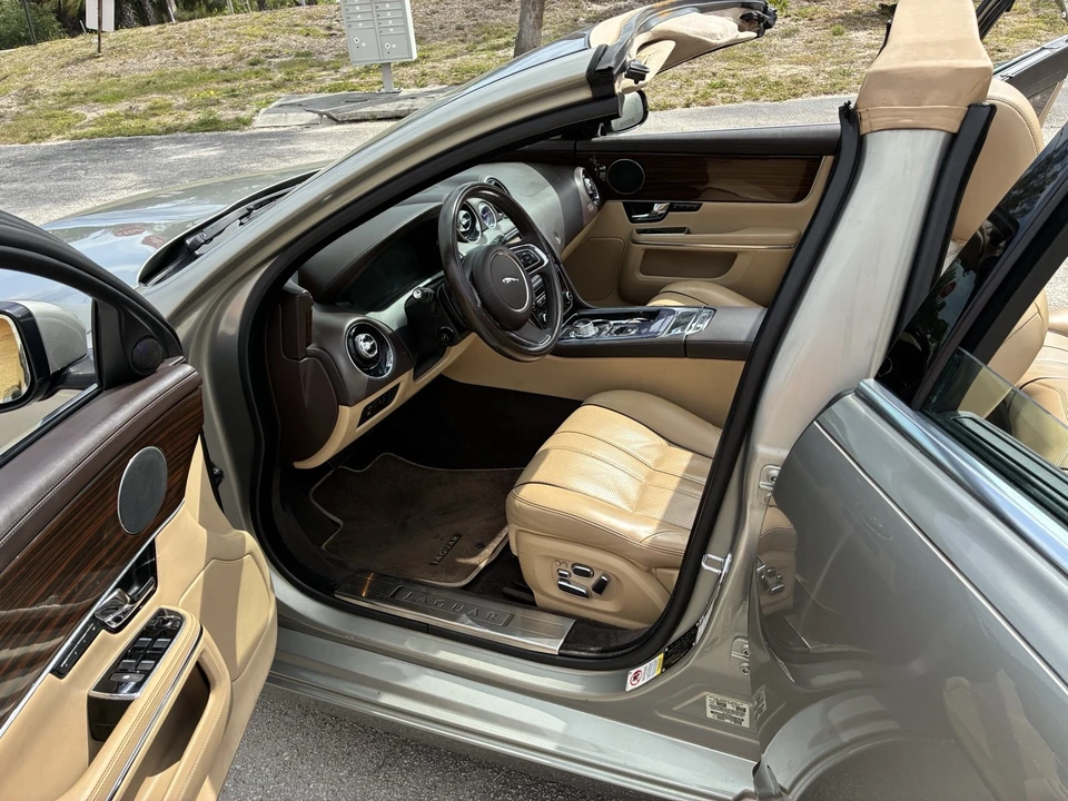 2011 Jaguar X351 XJ - Image 20 of 20