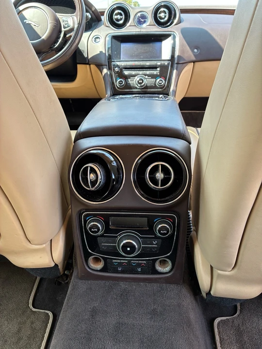 2011 Jaguar X351 XJ - Image 17 of 20