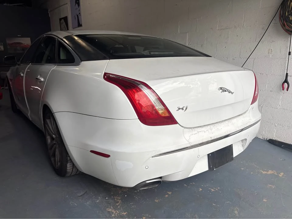 2011 Jaguar X351 XJ - Image 6 of 12