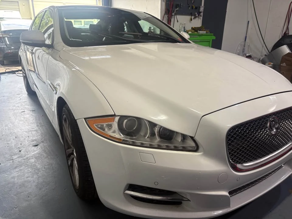 2011 Jaguar X351 XJ - Image 3 of 12