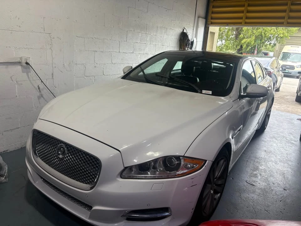 2011 Jaguar X351 XJ - Image 2 of 12