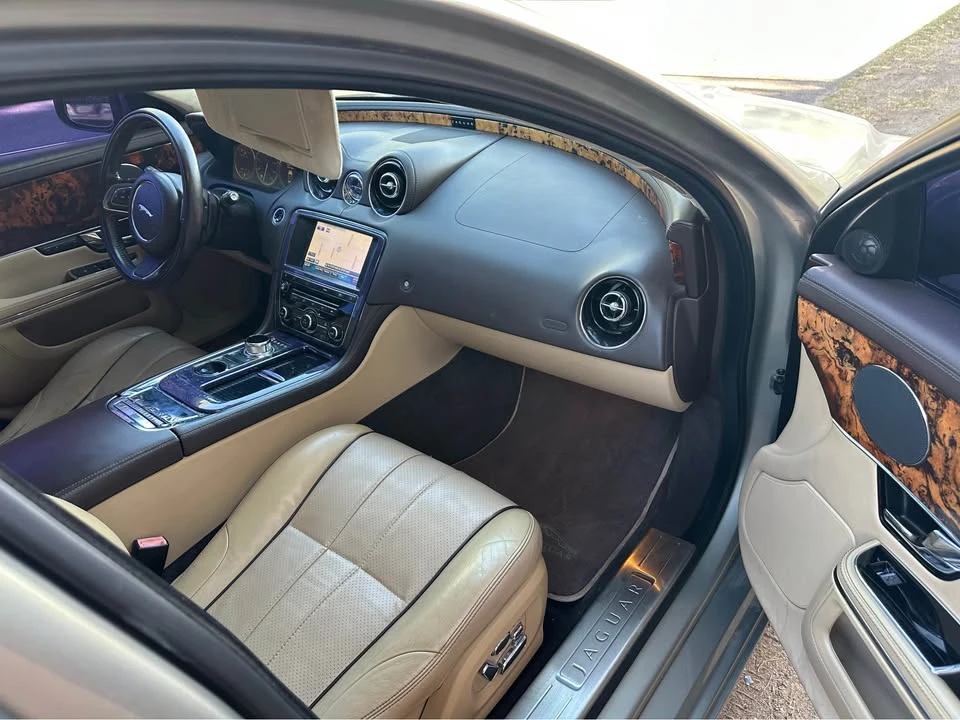 2011 Jaguar X351 XJ - Image 9 of 10
