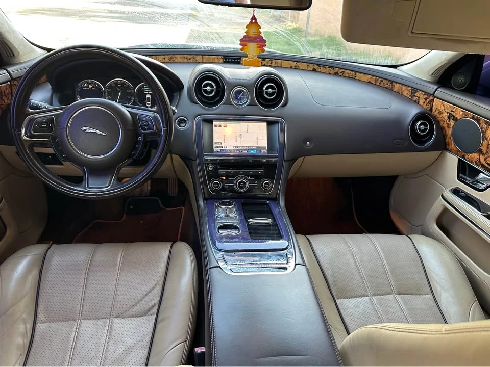 2011 Jaguar X351 XJ - Image 7 of 10