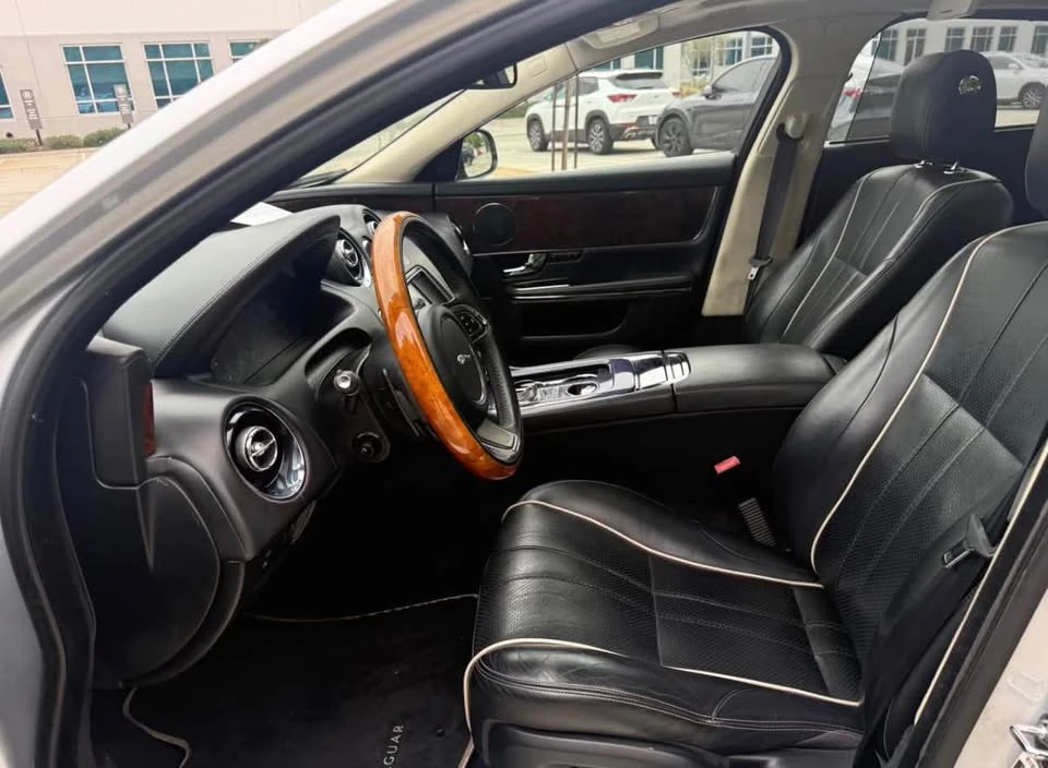 2011 Jaguar X351 XJ - Image 10 of 10