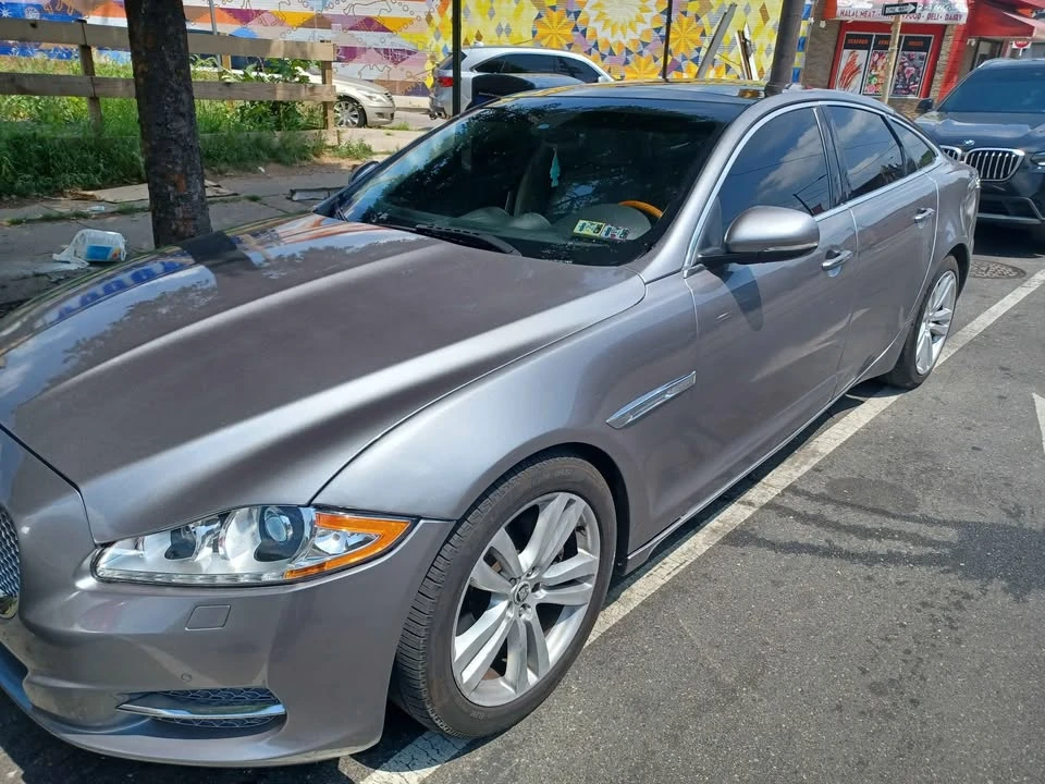 2011 Jaguar X351 XJ - Image 4 of 4