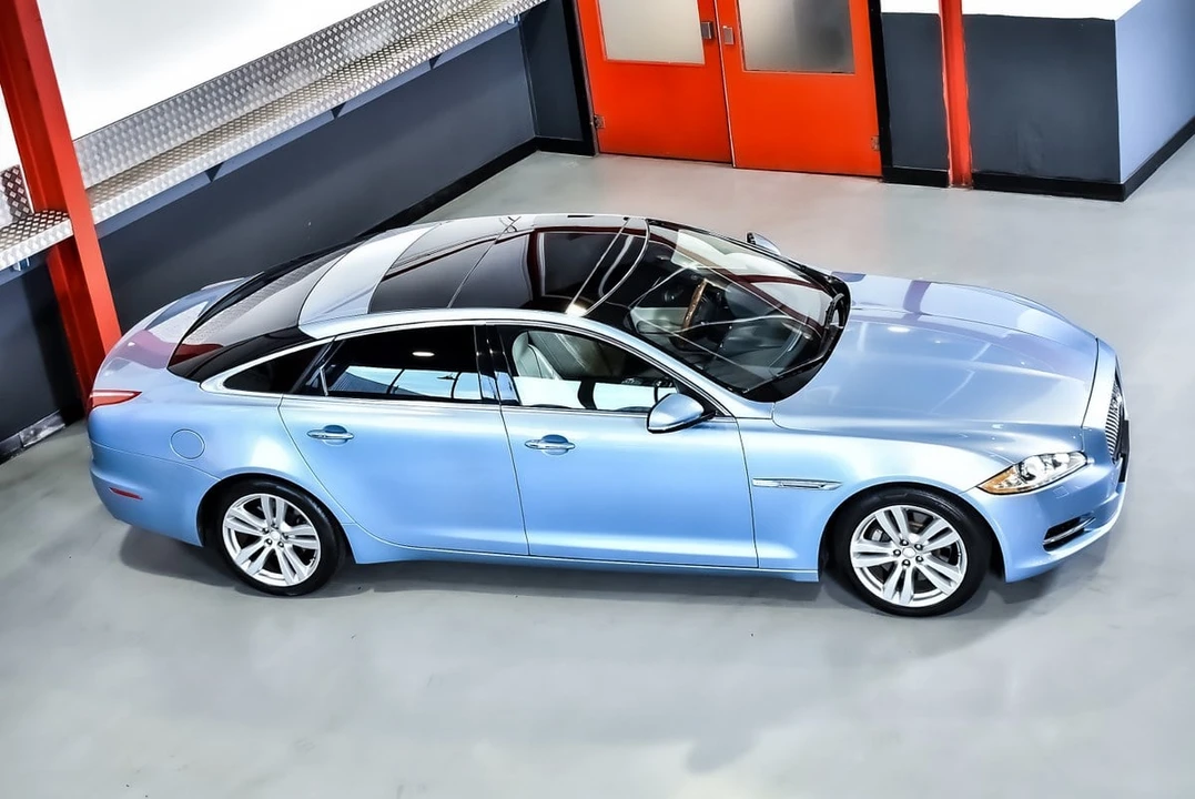 2011 Jaguar X351 XJ - Image 14 of 31