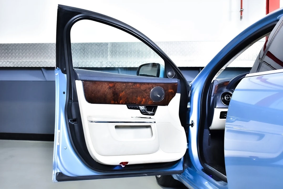 2011 Jaguar X351 XJ - Image 28 of 31