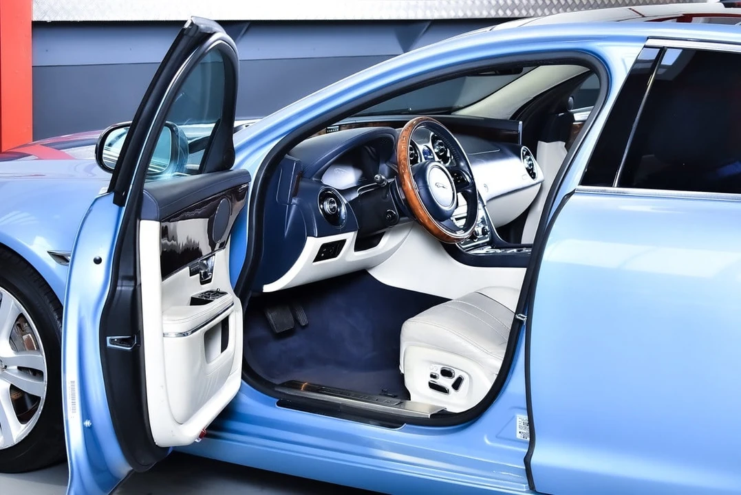 2011 Jaguar X351 XJ - Image 30 of 31