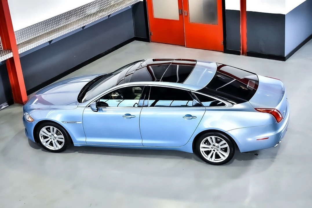 2011 Jaguar X351 XJ - Image 25 of 31