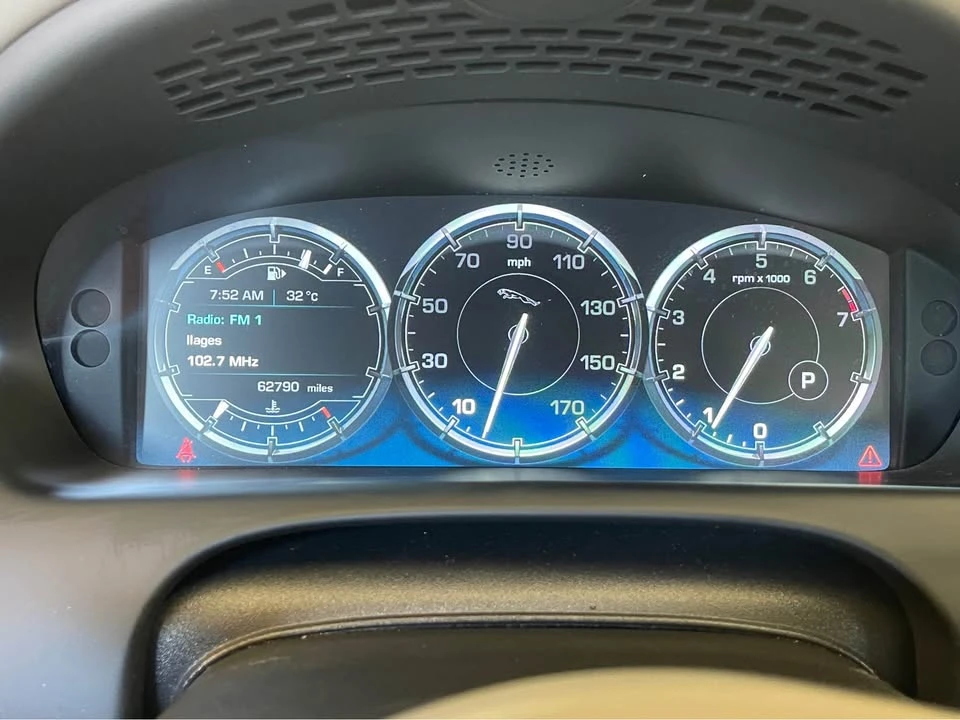 2011 Jaguar X351 XJ - Image 9 of 10