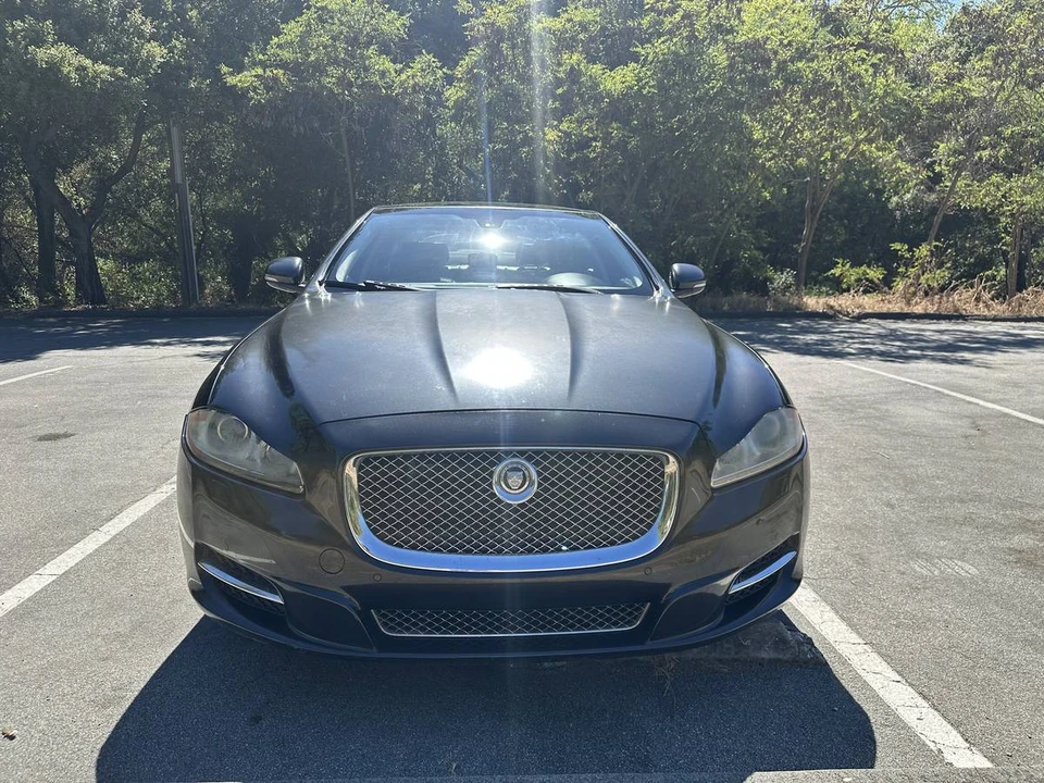 2011 Jaguar X351 XJ - Image 12 of 16