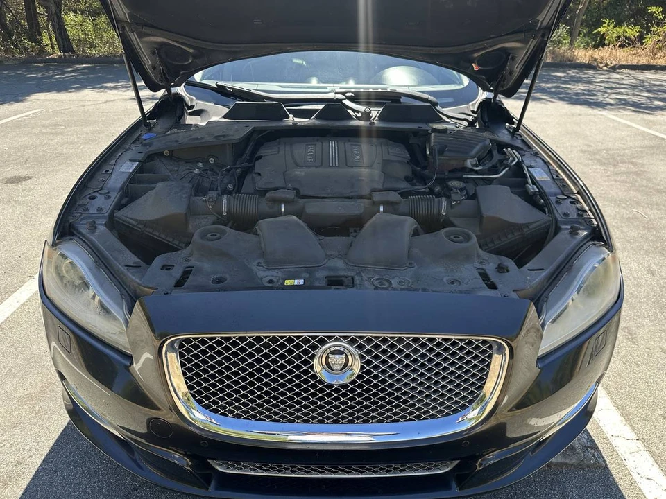 2011 Jaguar X351 XJ - Image 7 of 16