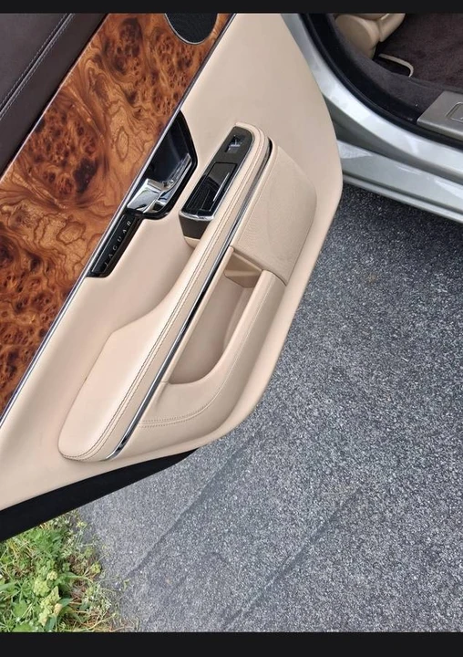 2011 Jaguar X351 XJ - Image 10 of 17