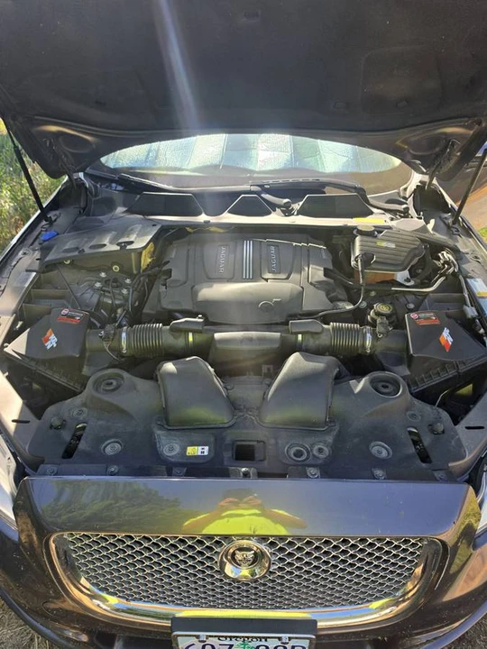 2011 Jaguar X351 XJ - Image 15 of 16