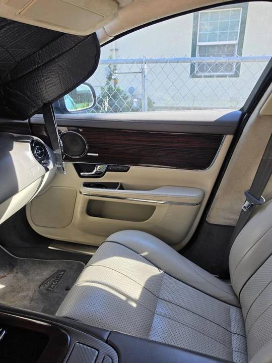 2011 Jaguar X351 XJ - Image 10 of 16