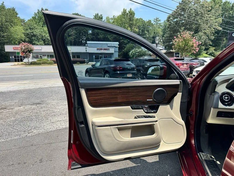 2011 Jaguar X351 XJ - Image 11 of 20