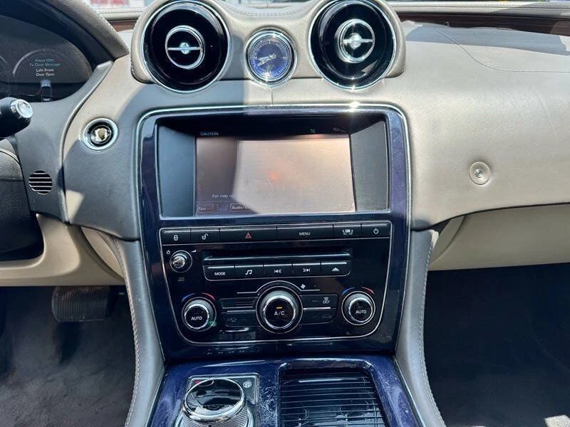 2011 Jaguar X351 XJ - Image 17 of 20