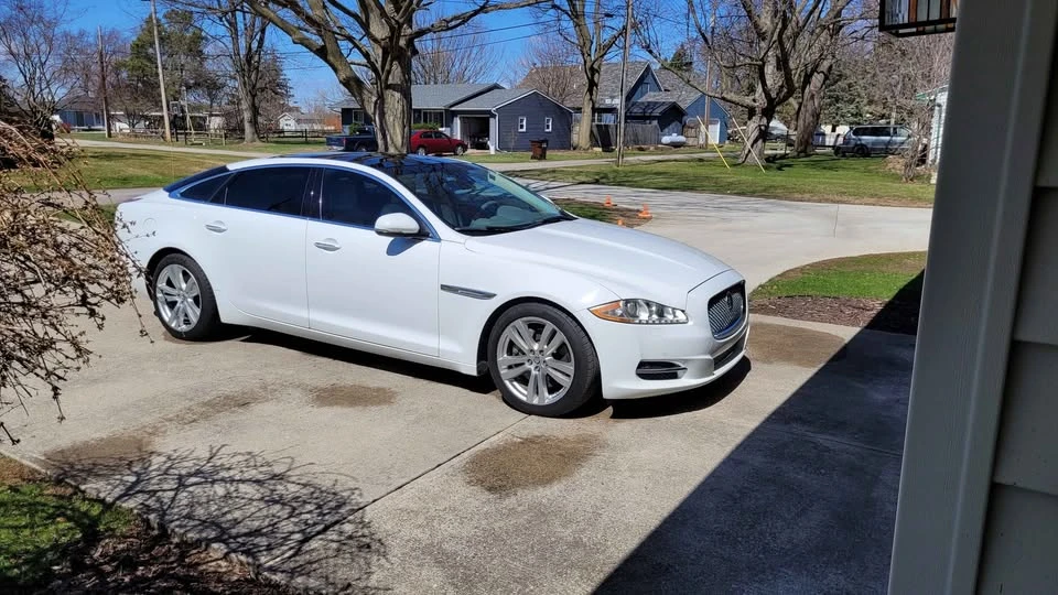 2011 Jaguar X351 XJ - Image 2 of 14