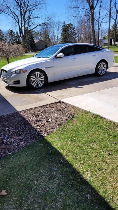 2011 Jaguar X351 XJ - Image 4 of 14