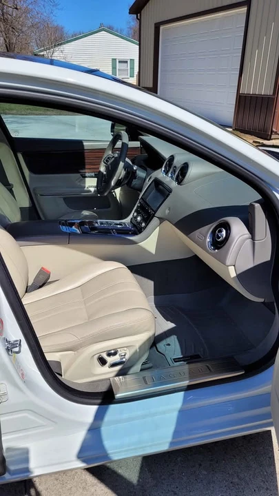 2011 Jaguar X351 XJ - Image 7 of 14