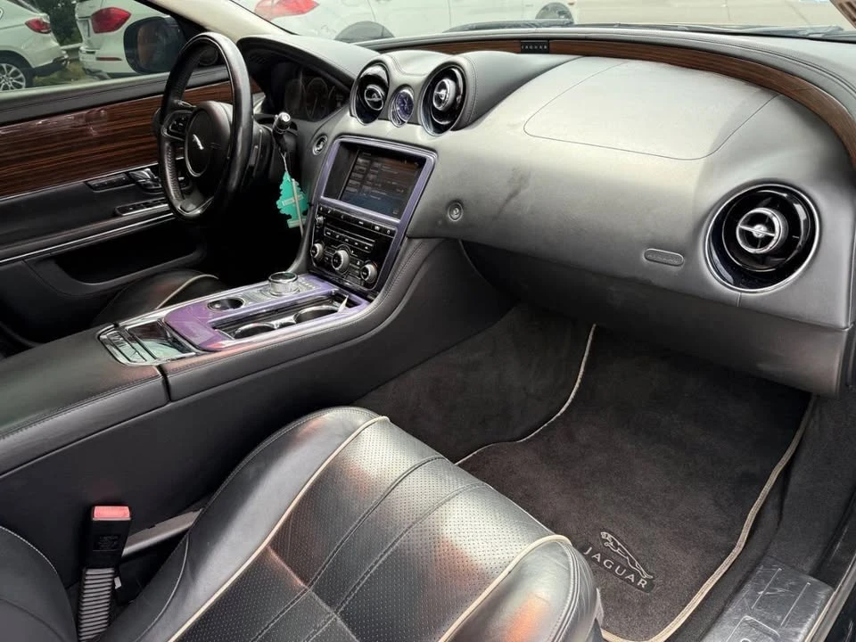 2011 Jaguar X351 XJ - Image 15 of 20