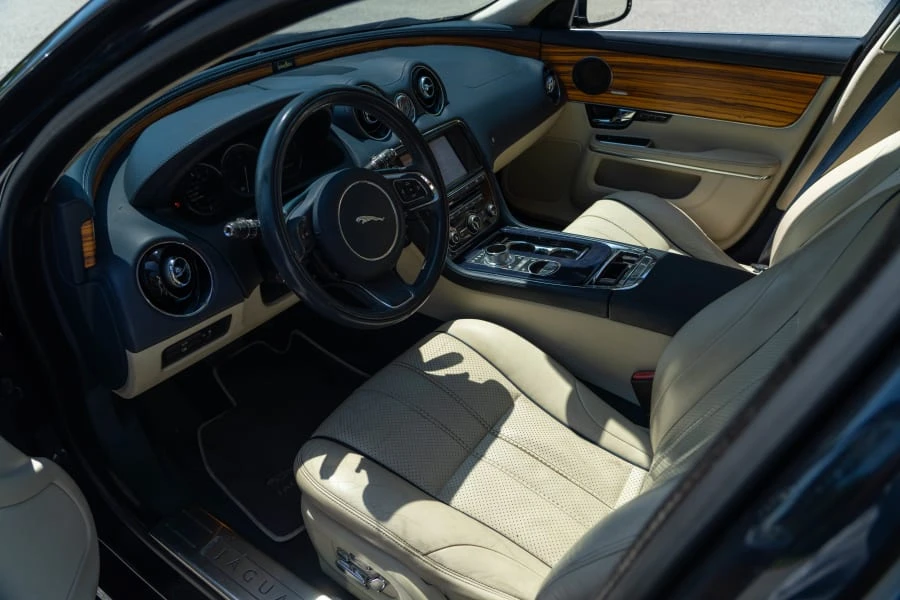 2011 Jaguar X351 XJ - Image 10 of 15
