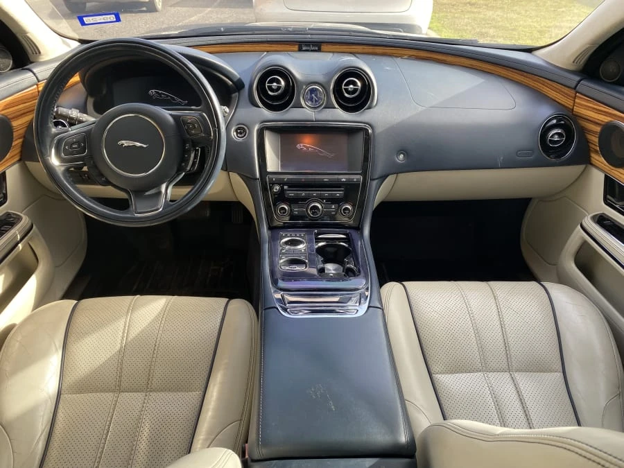 2011 Jaguar X351 XJ - Image 14 of 15
