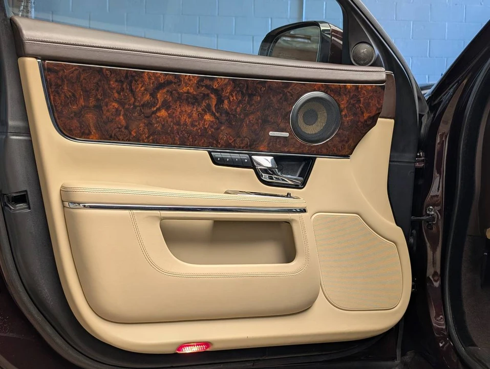 2011 Jaguar X351 XJ - Image 15 of 19