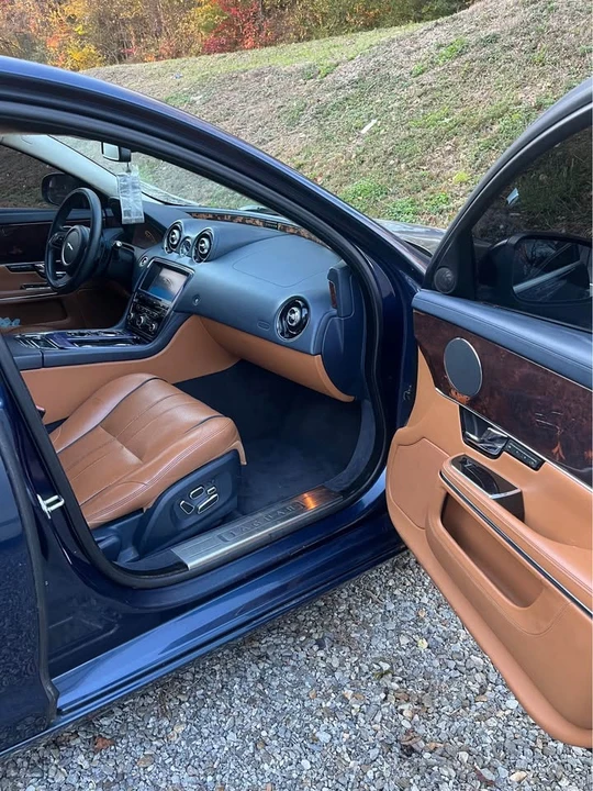 2011 Jaguar X351 XJ - Image 9 of 9