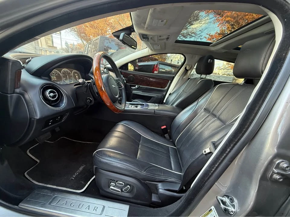 2011 Jaguar X351 XJ - Image 9 of 12
