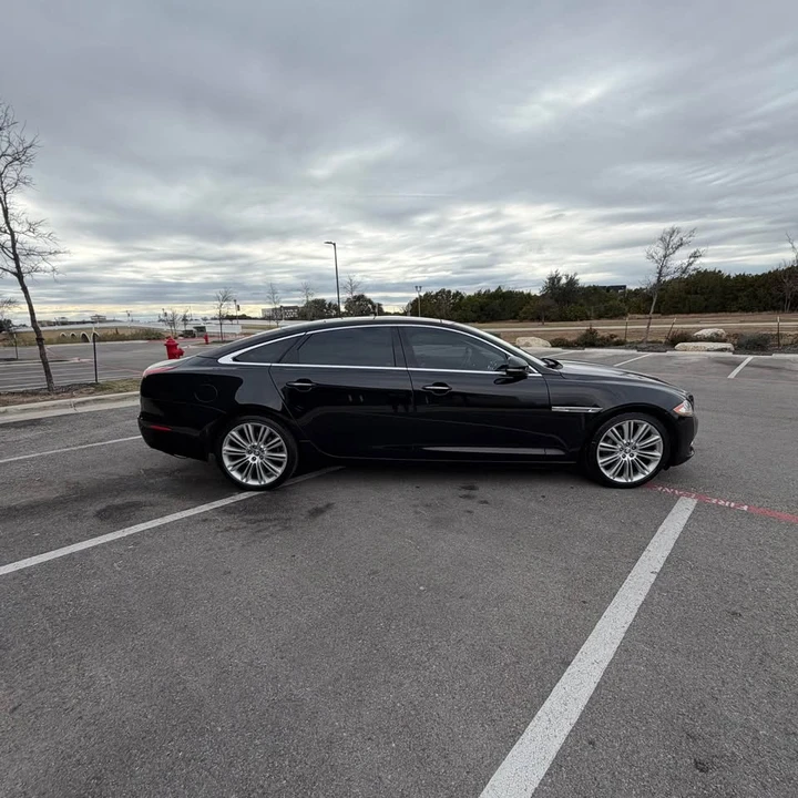 2011 Jaguar X351 XJ - Image 7 of 19