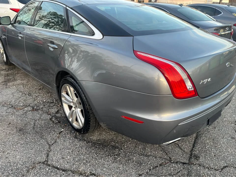 2011 Jaguar X351 XJ - Image 2 of 8