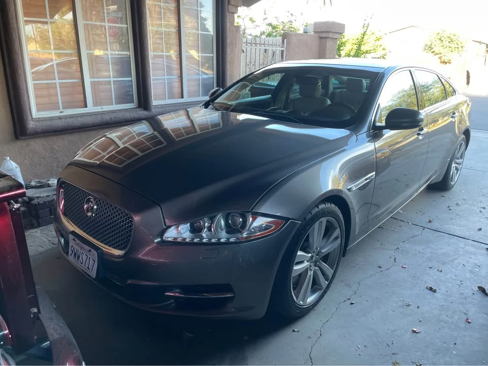 2011 Jaguar X351 XJ - Image 2 of 8