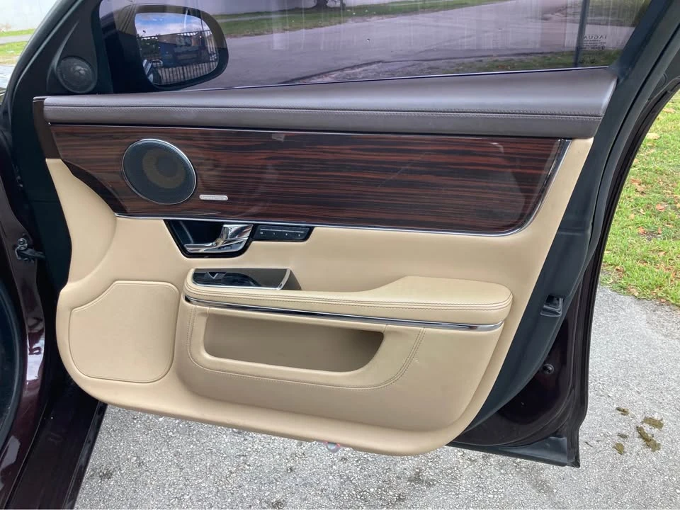 2011 Jaguar X351 XJ - Image 12 of 12